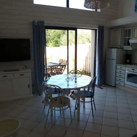 3 Etoiles Des Ecuries De L'abbaye Hébergement de vacances *