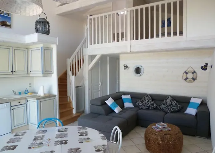 3 Etoiles Des Ecuries De L'abbaye *